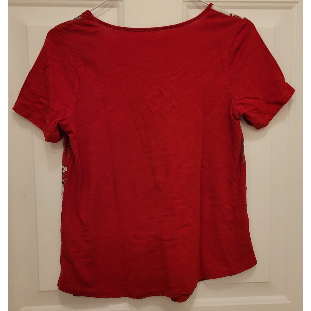 dg2 diane gilman xs Red Short Sleeve top Abstract Design. 60% Cotton 40% Modal - Picture 5 of 5